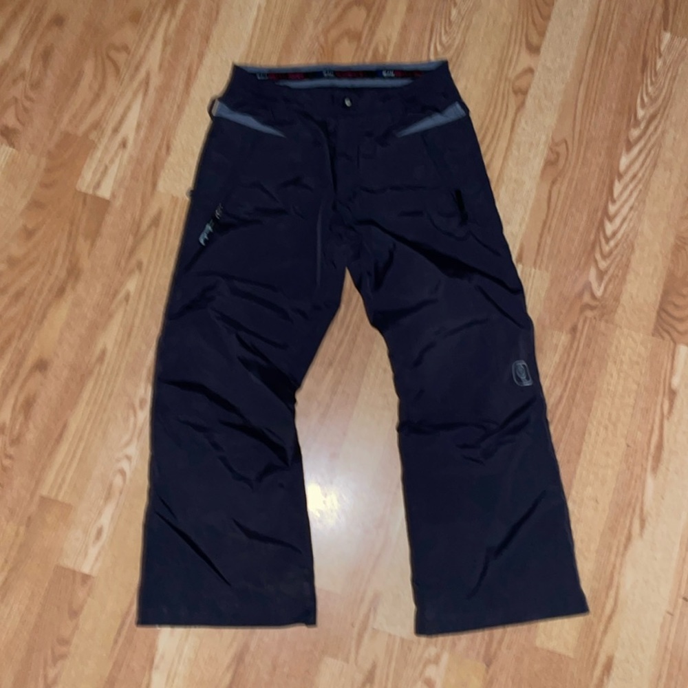 Betty Rides snow pants elements